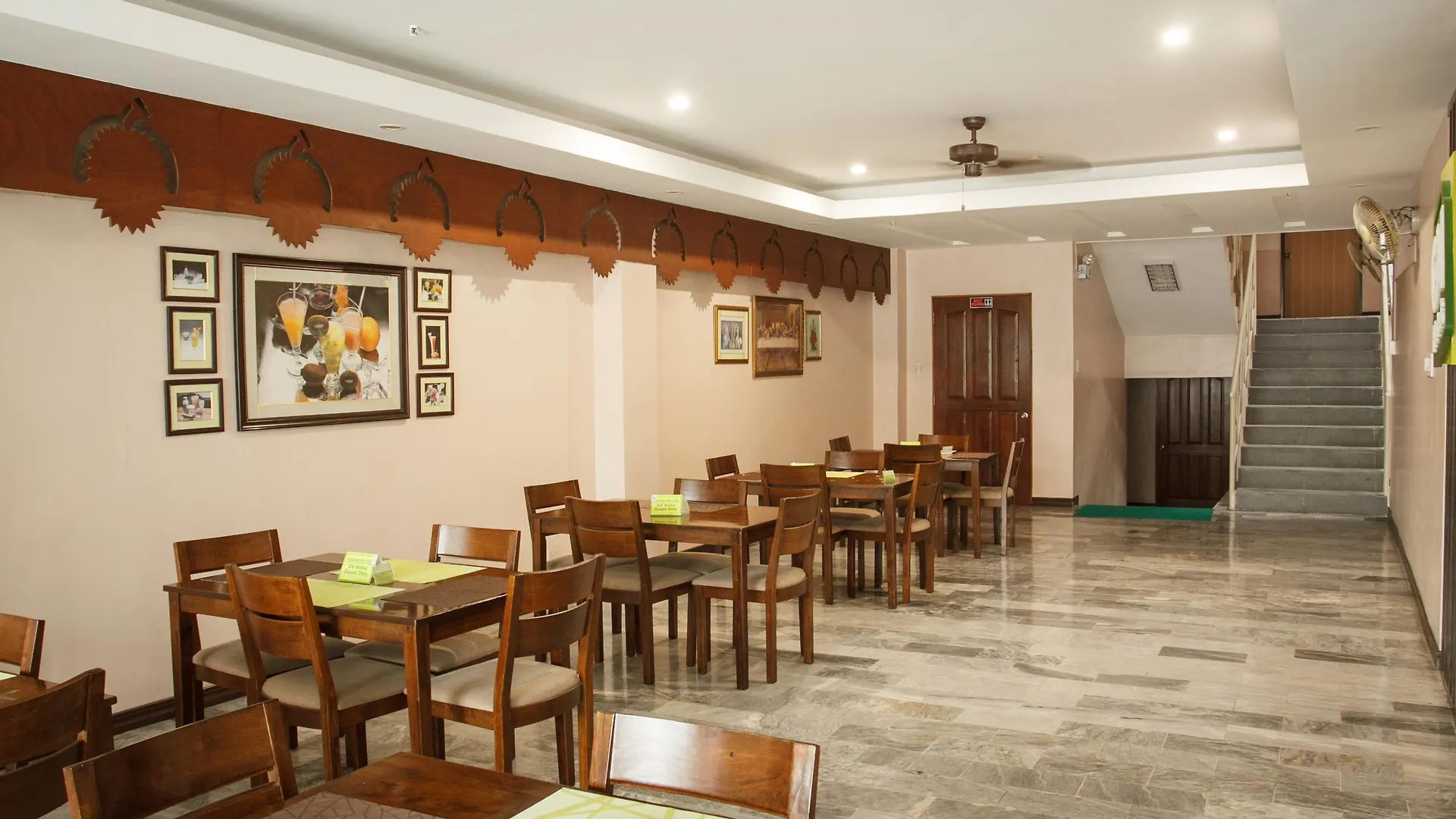 GV Hotel - Davao Stadt